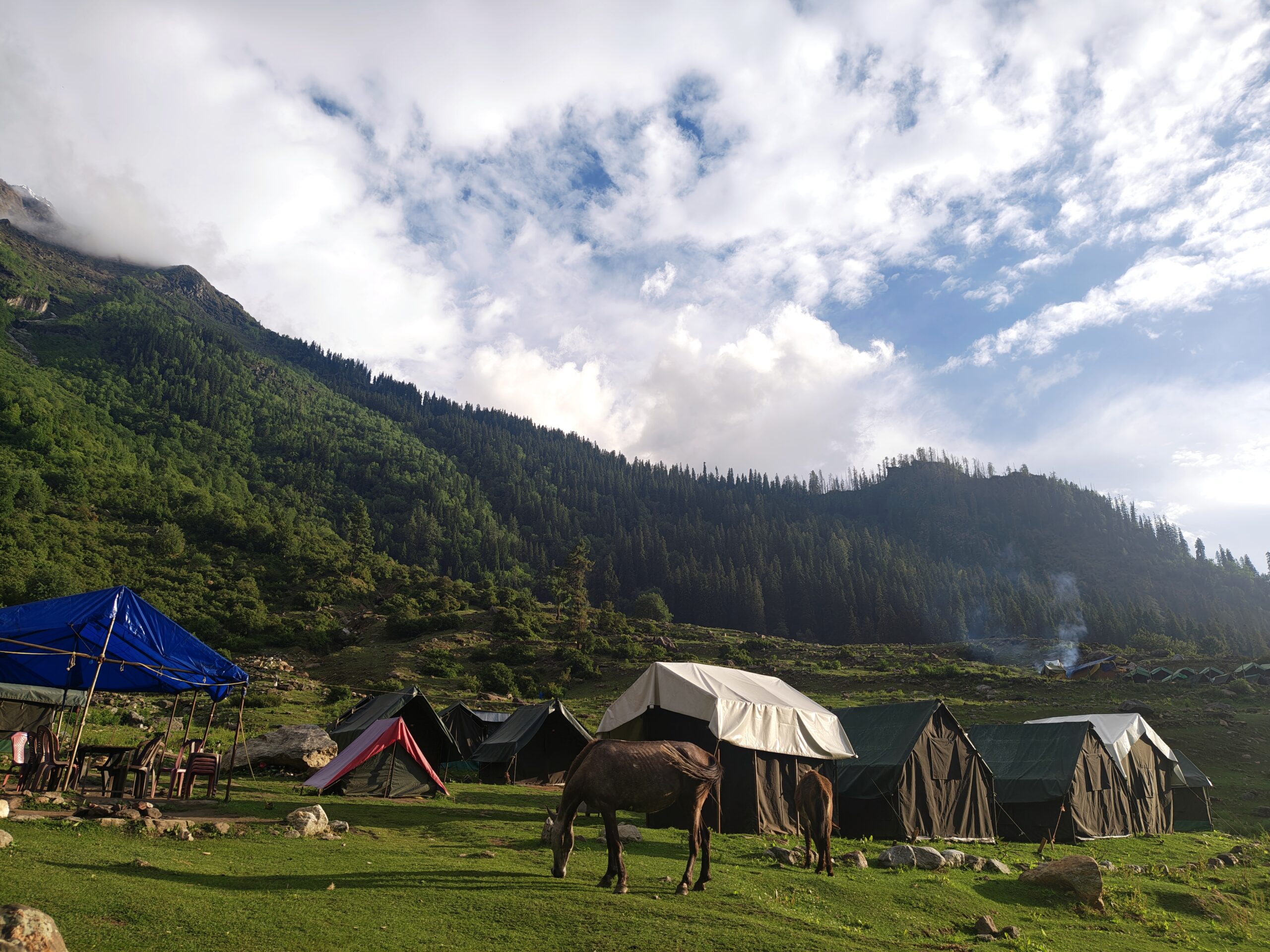 Kheerganga landscape